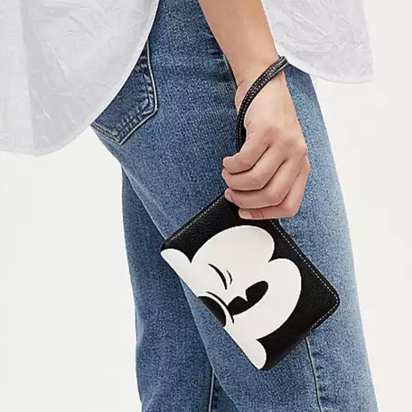 Coach X Disney Corner Zip Wristlet With Wink Mickey Mouse - Picture 2 of 7
